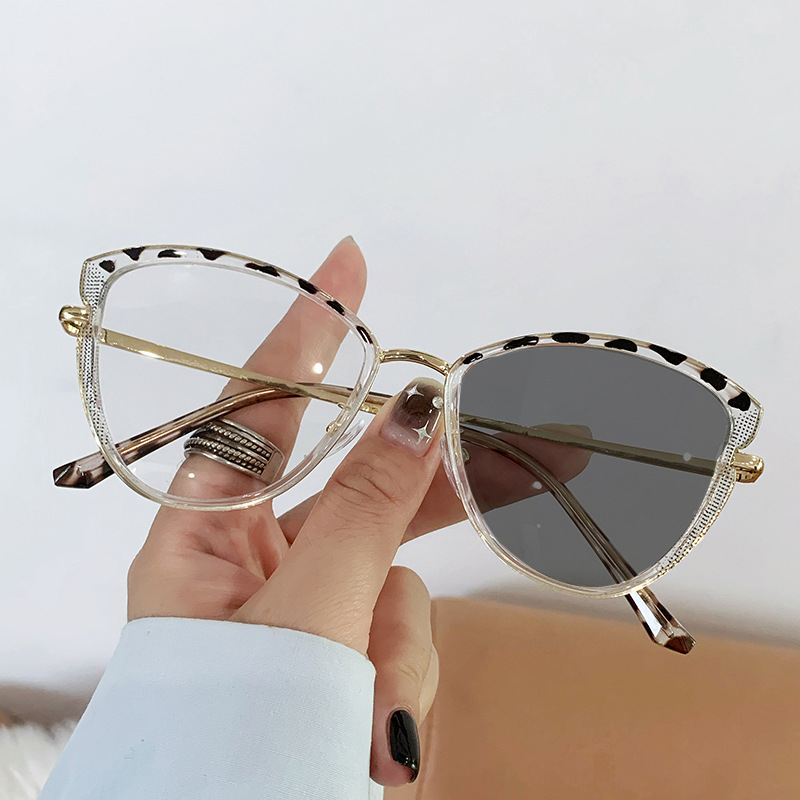 Stylish and simple glasses - E - Women Formal Wear Options incelemesi ve fiyatı