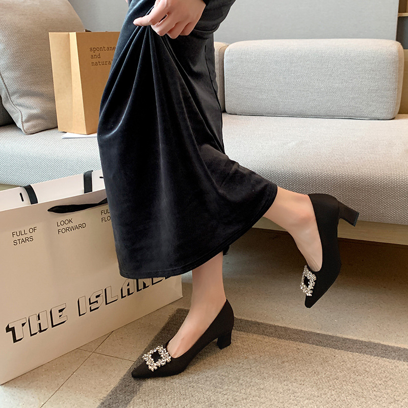 Black Satin Pointed Toe Pumps  - Women Formal Wear Heels incelemesi ve fiyatı